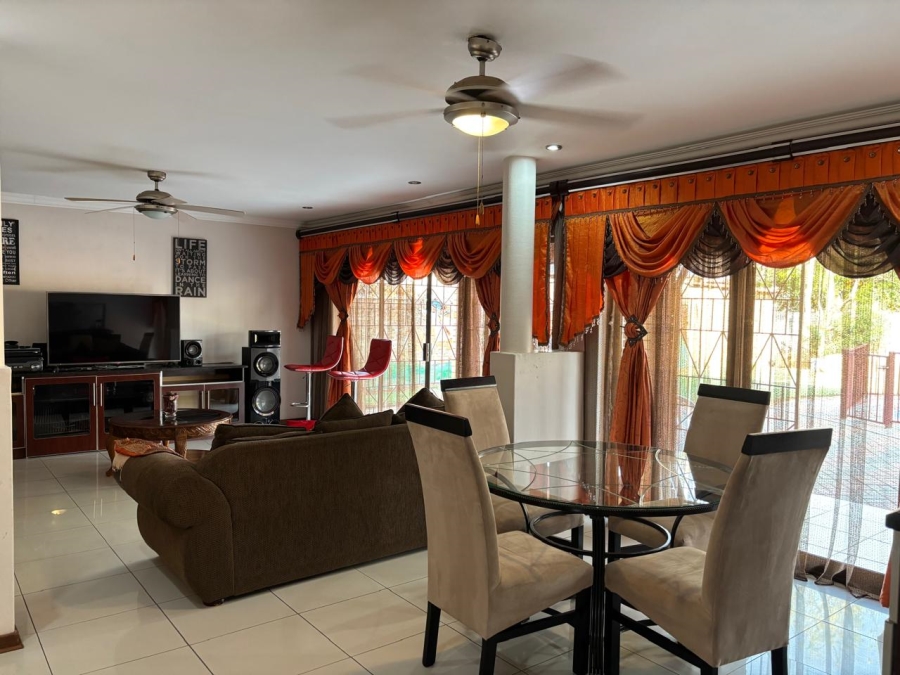 4 Bedroom Property for Sale in Mmabatho Unit 6 North West